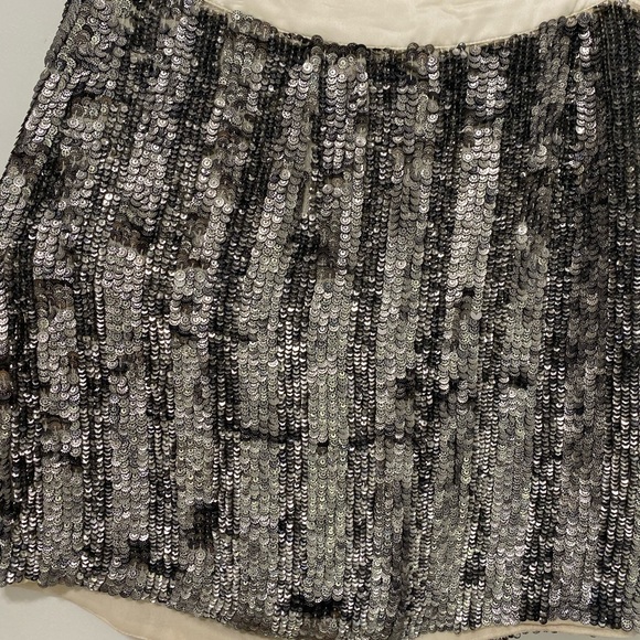 MVL Sequin Mini Skirt Size M - Picture 3 of 5